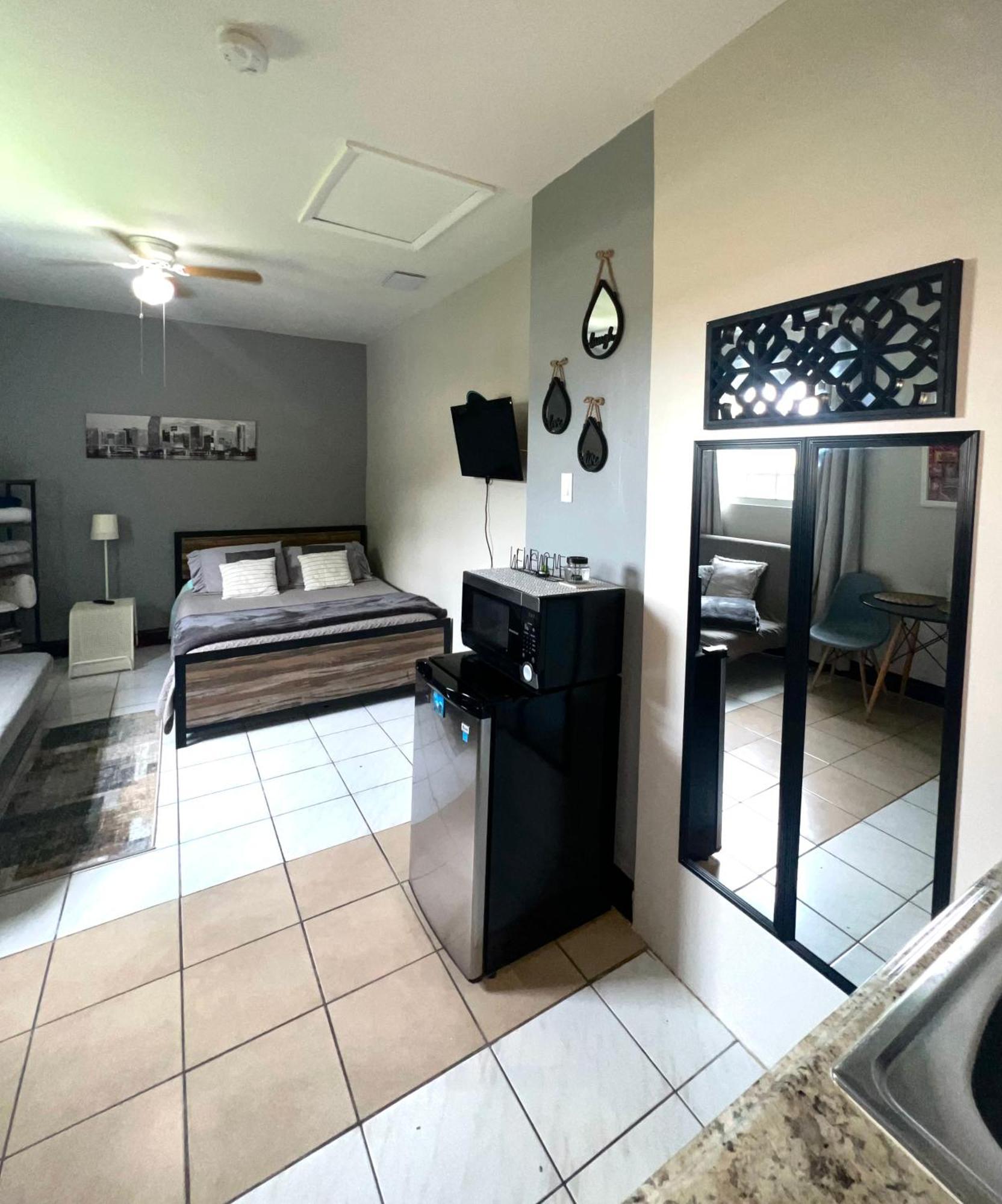 Cutler Ridge Lovely & Modern Room In Miami מראה חיצוני תמונה